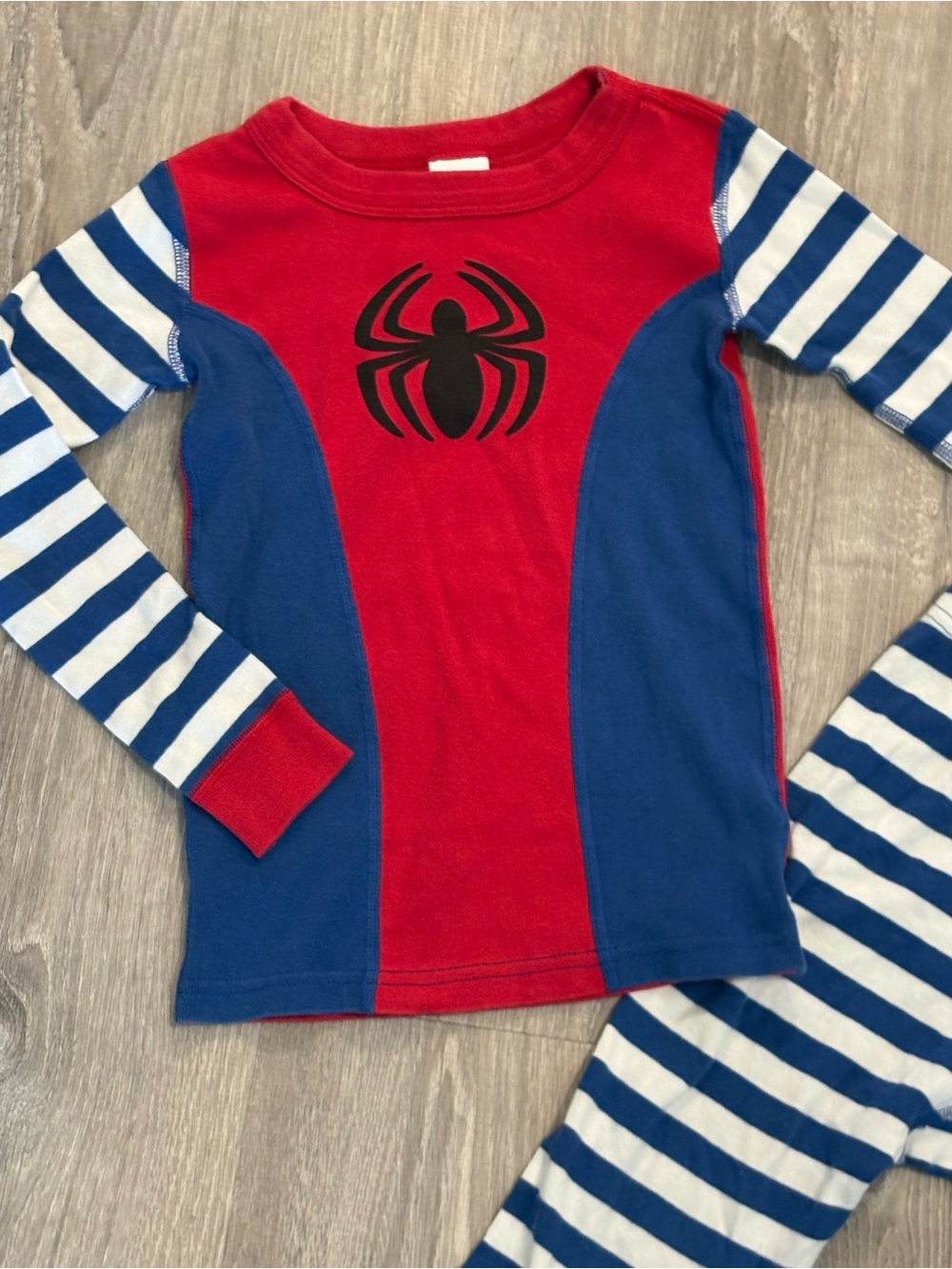Hanna Andersson Marvel Spider-Man Pajama Set - Picture 2 of 6
